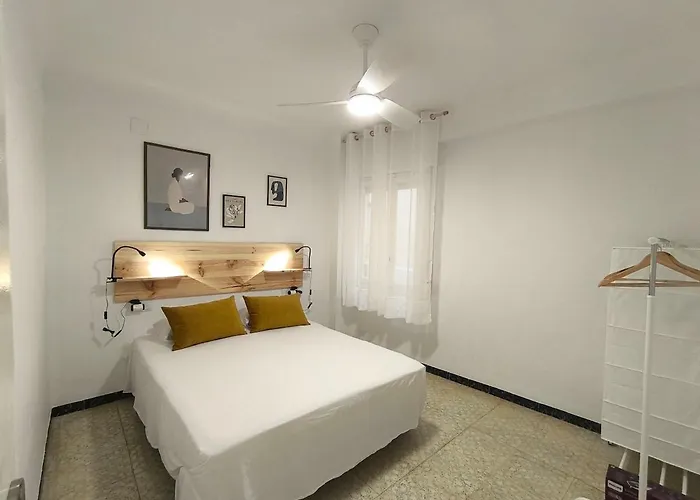 Piso En El Corazon De Con Terraza شقة إلتشه